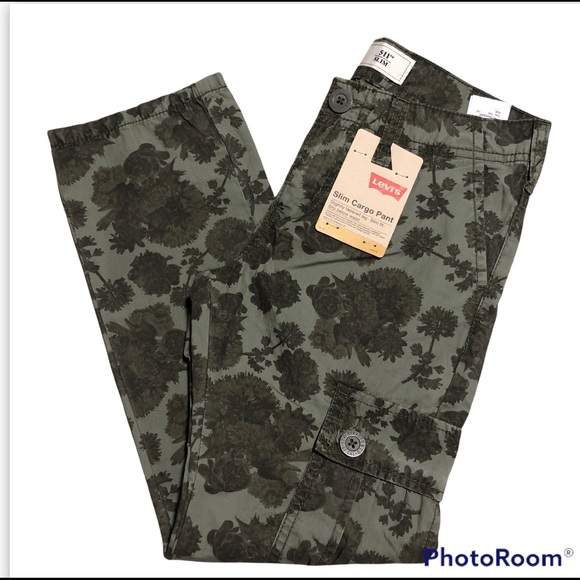 NWT Levi's 511 Slim Fit Cargo Pants - Floral Print - Size 8 Regular Slim - Picture 1 of 11